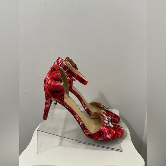 Liz Claiborne Red Heels Elegant Design - Picture 2 of 7
